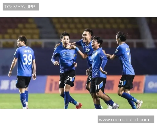 斯坦丘已抵达中国今晚将加盟大连英博开启新征程 斯坦丘已抵达中国今晚将加盟大连英博开启新征程